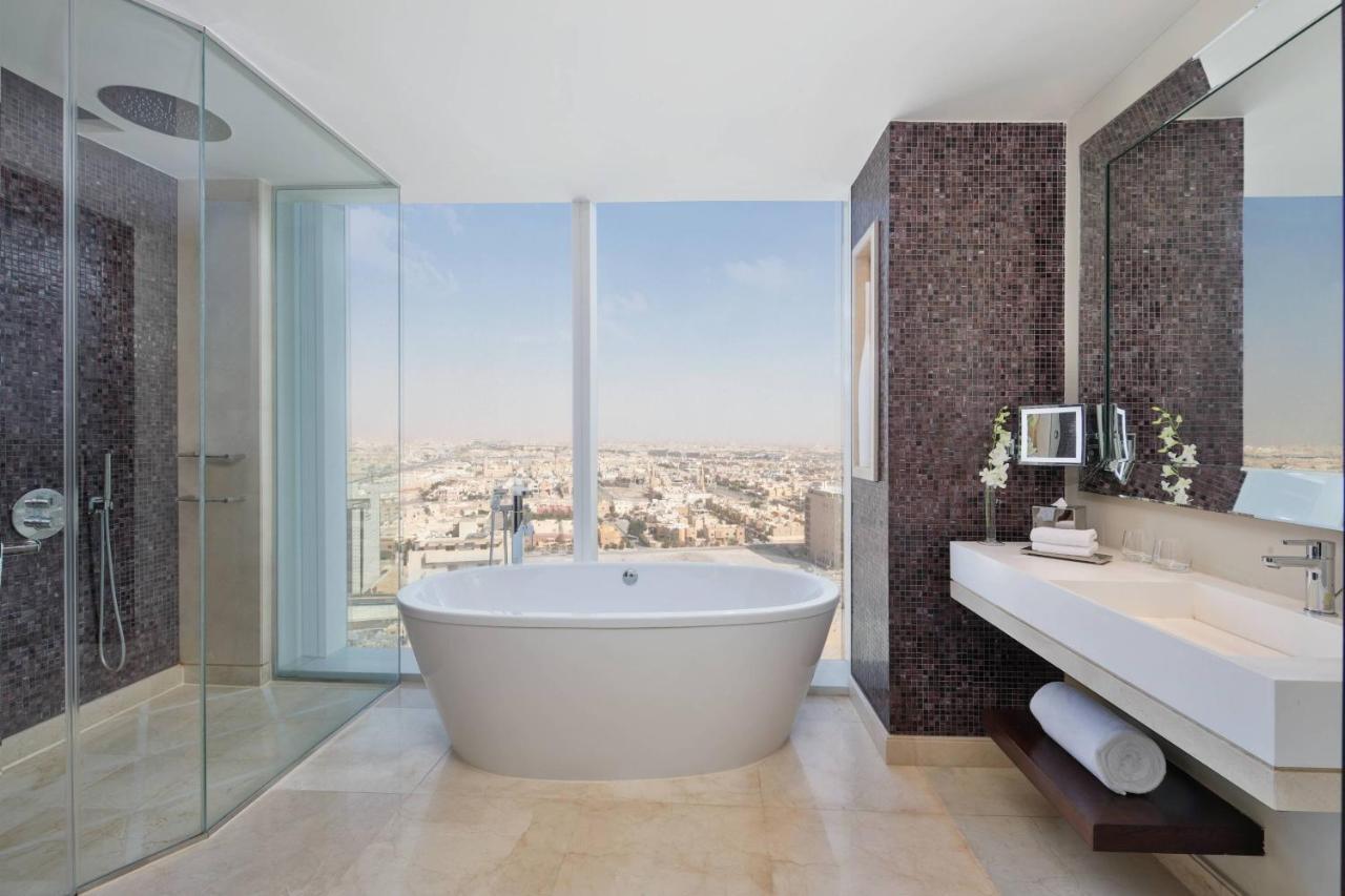 Junior Suite King